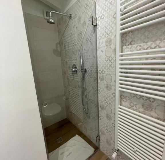اتاق استاندارد چهار تخته, Il Borgo