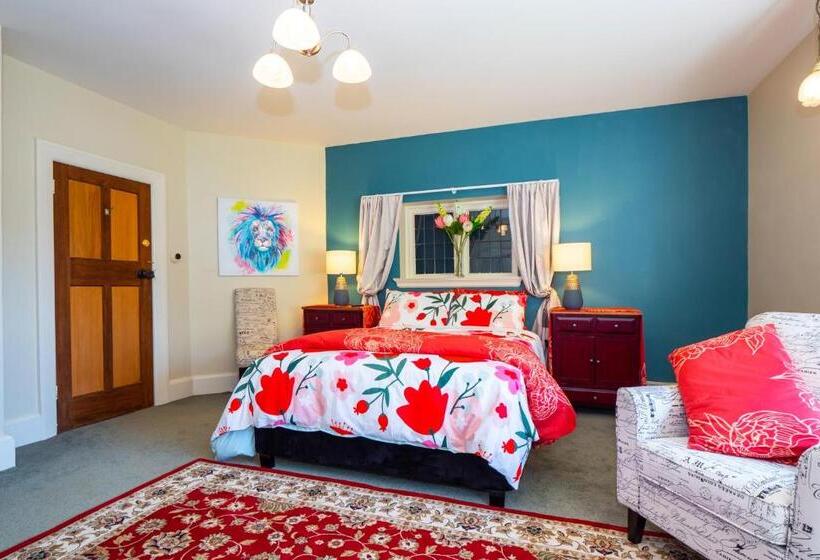 اتاق لوکس, The Ocean Breeze Suites