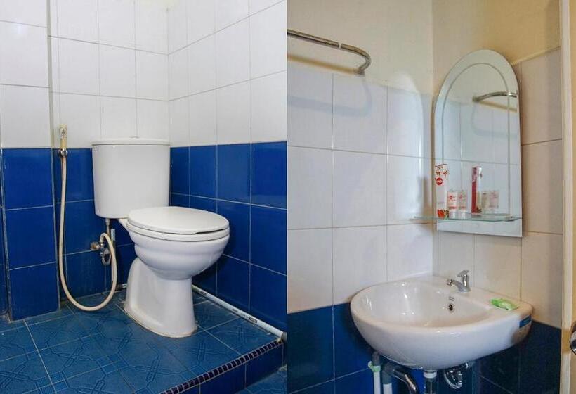 اتاق لوکس, Oyo 236 Penginapan Rumah Hijau