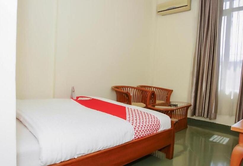 اتاق لوکس, Oyo 236 Penginapan Rumah Hijau