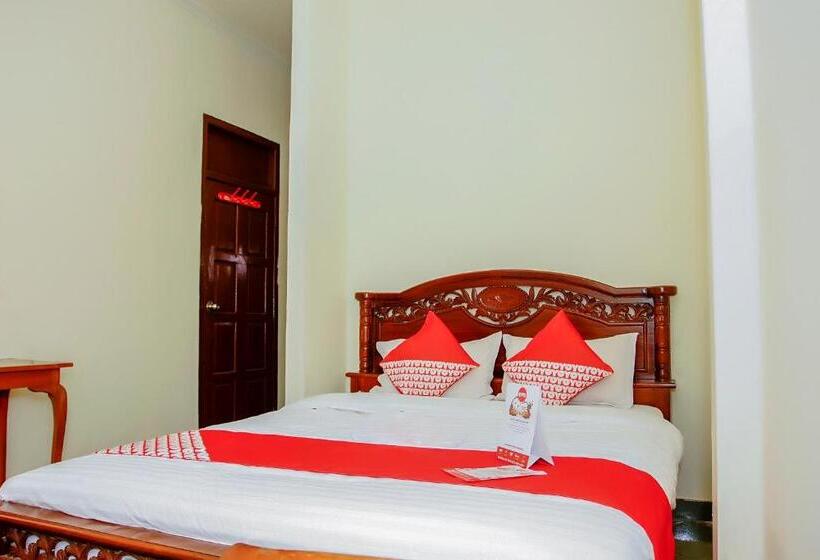 اتاق لوکس, Oyo 236 Penginapan Rumah Hijau