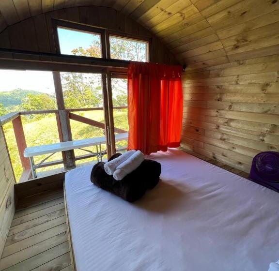 چادر با خدمات رفاهی استاندارد, Loma Nevada Minca