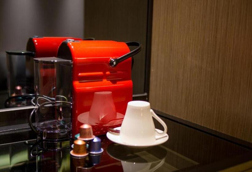 エクゼクティブスイート, Zenith Hotel Near Train Station & The Mixc