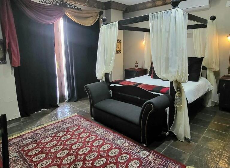 غرفة ديلوكس مزودة بشرفة, Excalibur Boutique