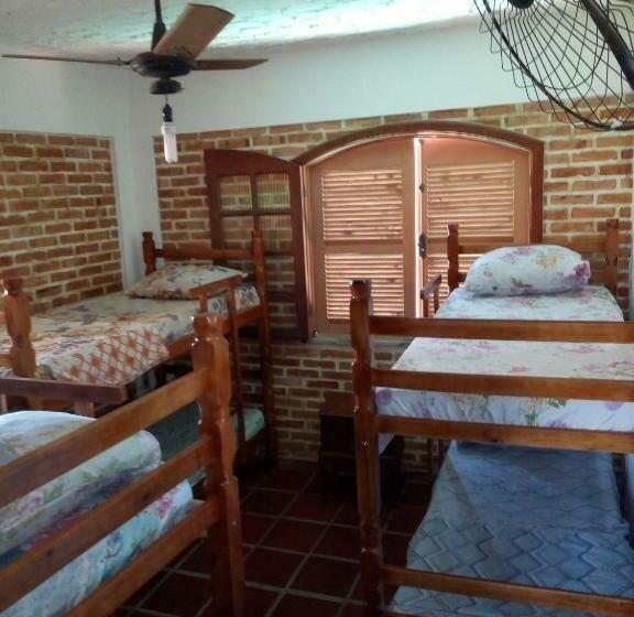 تختخواب در اتاق مشترک, Aloha Hostel Cabo Frio