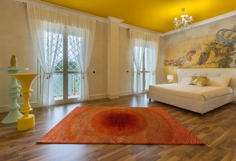 سوییت لوکس, Villa Furoa
