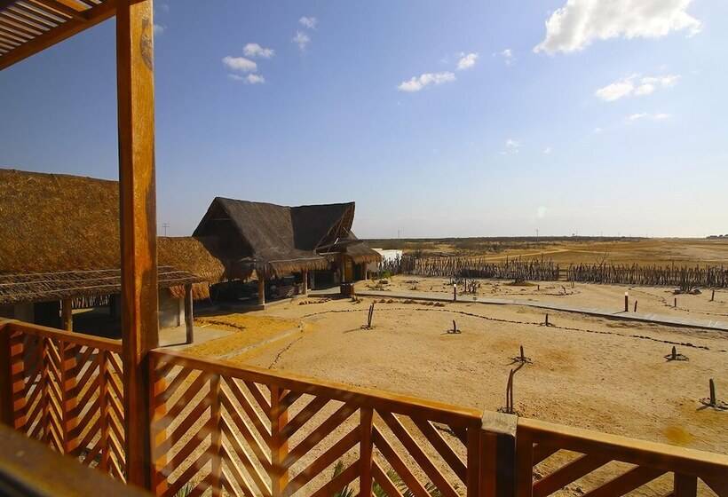 اتاق استاندارد سه نفره, On Vacation Wayira Beach