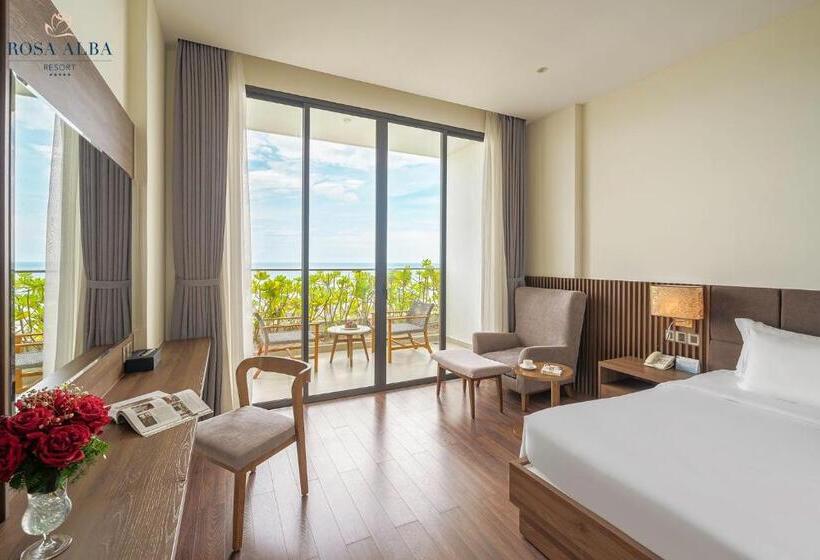 اتاق پرمیوم با چشم‌انداز دریا, Rosa Alba Resort & Villas Tuy Hoa