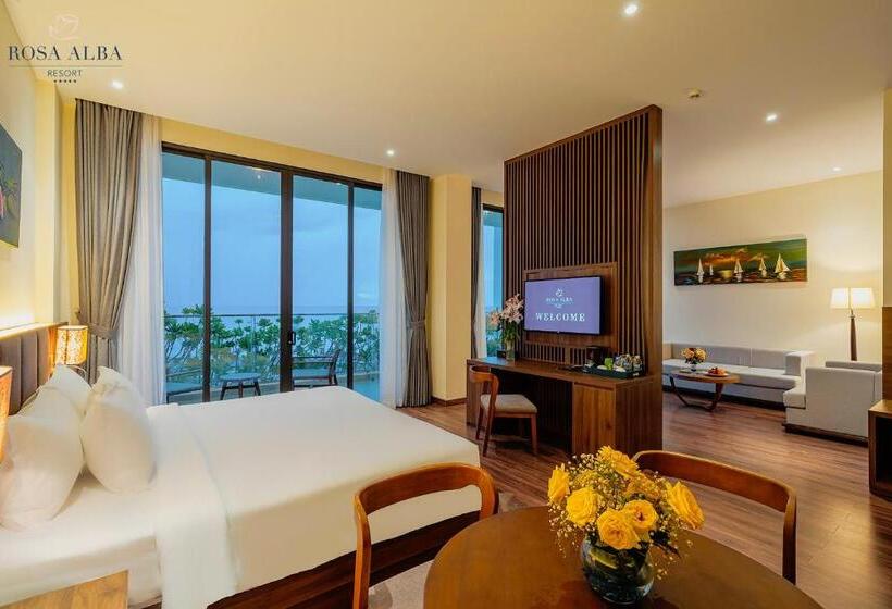 سوئیت اجرایی با چشم‌انداز دریا, Rosa Alba Resort & Villas Tuy Hoa