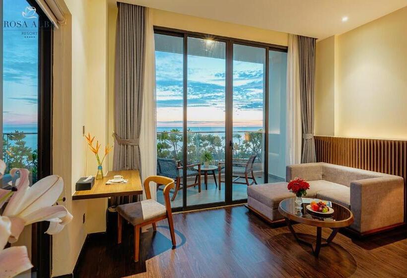سوییت با چشم‌انداز دریا, Rosa Alba Resort & Villas Tuy Hoa