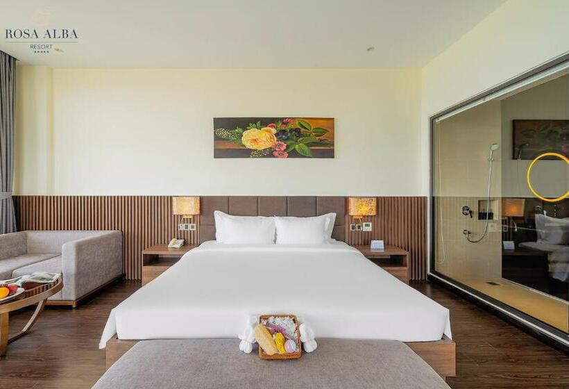 سوییت با چشم‌انداز دریا, Rosa Alba Resort & Villas Tuy Hoa
