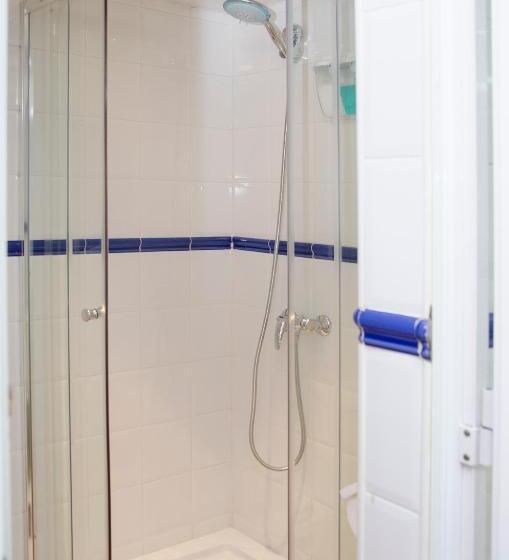 استودیو خانوادگی, Apartment Vacarisses Torreblanca Estación, Piscina Privada