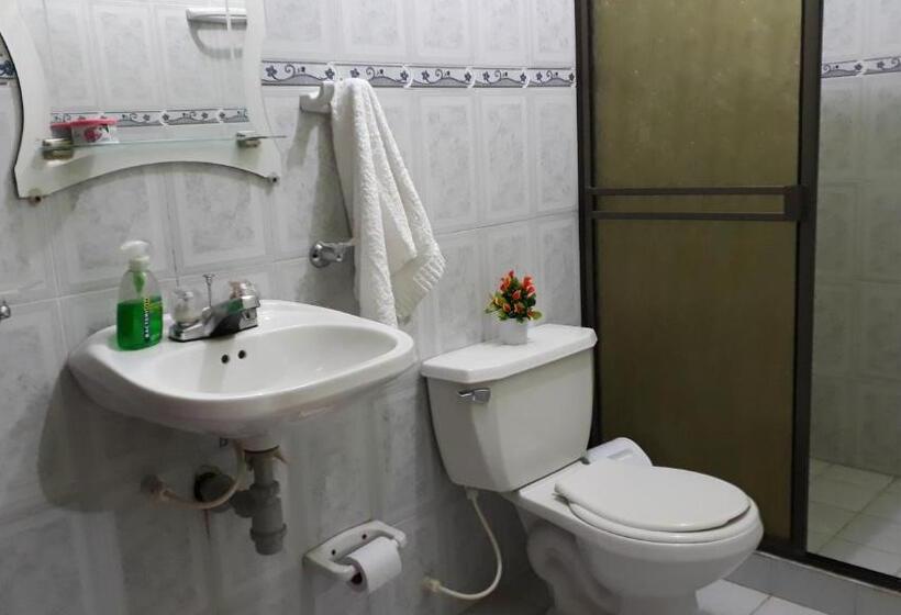 اتاق استاندارد, Hostal Villa Cecilia