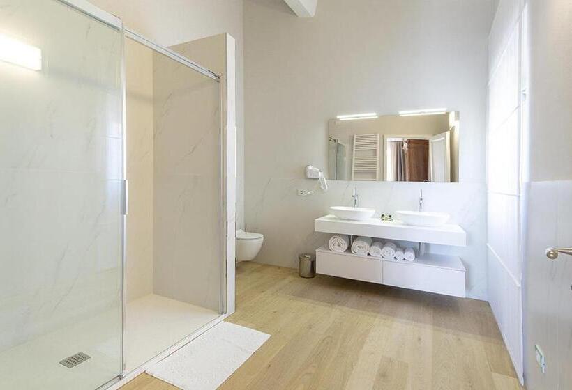 سوئیت با تخت بزرگ, Suite Greve In Chianti