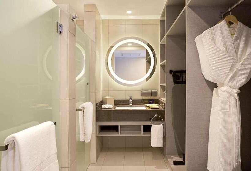 اتاق استاندارد با تخت بزرگ, Hilton Wen An