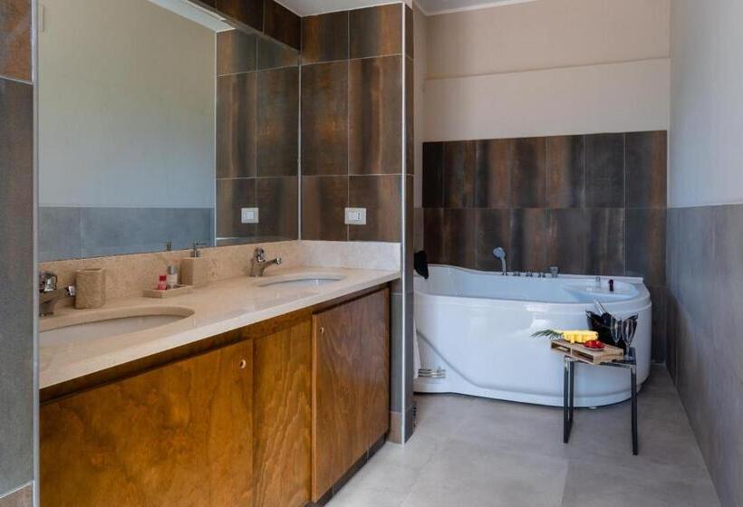 سوئیت با تخت بزرگ, Cascina San Michele