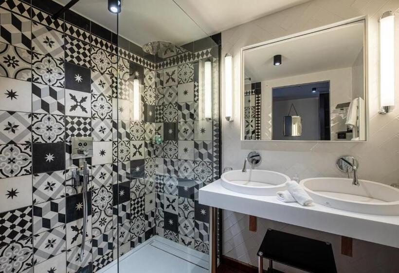 اتاق لوکس با چشم‌انداز باغ, Le Palais Gallien Hôtel & Spa
