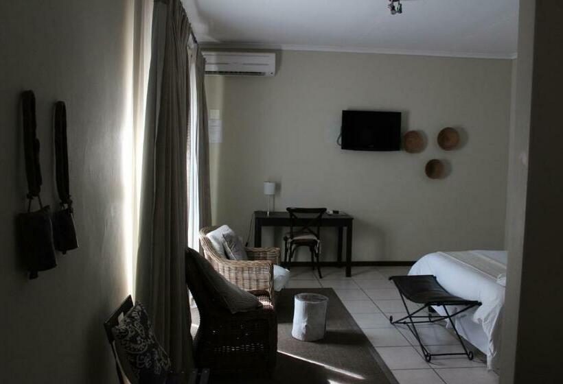 اتاق خانوادگی, Mosate Guest House