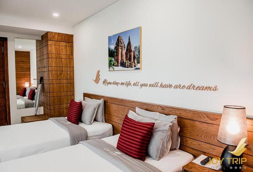 اتاق استاندارد با چشم‌انداز شهر, Joy Trip Hotel & Spa Nha Trang