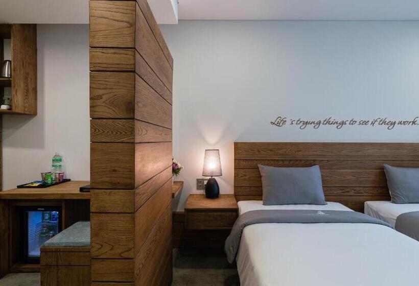 اتاق استاندارد با چشم‌انداز شهر, Joy Trip Hotel & Spa Nha Trang