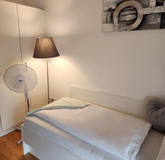 آپارتمان 1 خوابه با بالکن, Myroom   Munich Fair Apartments