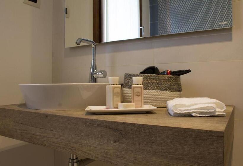 اتاق استاندارد, Crystal Luxury House