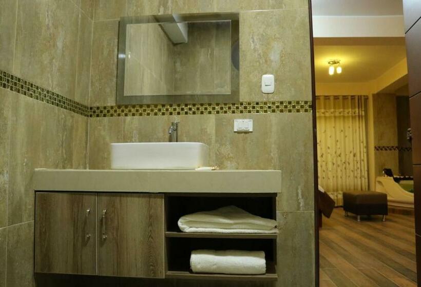 سوییت, El Parral Suite