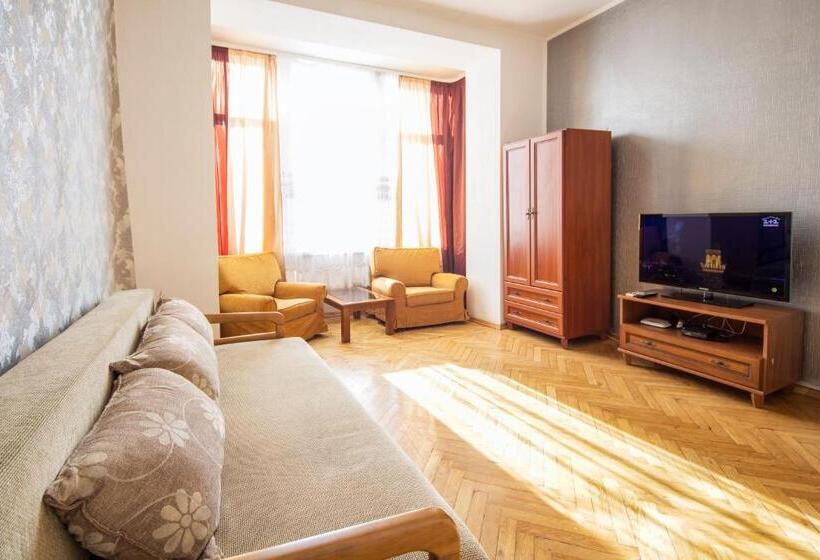 آپارتمان 1 خوابه, Comfort House