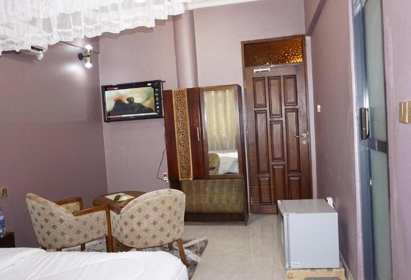اتاق لوکس با بالکن, Jakicha Motel