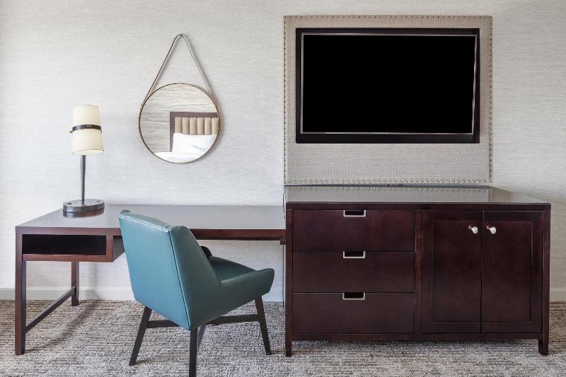اتاق لوکس با چشم‌انداز دریا, The Sense Experience Resort