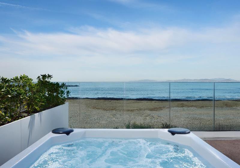 ویلای 1 خوابه با چشم‌انداز دریا, The Sense Experience Resort