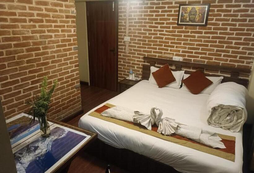اتاق استاندارد با بالکن, Layaku Durbar