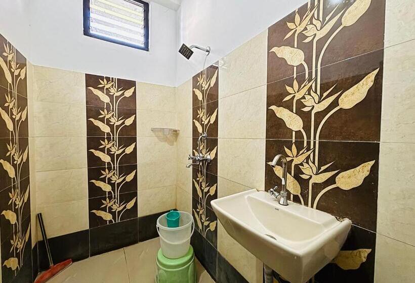 اتاق لوکس با بالکن, Trip In Hostel