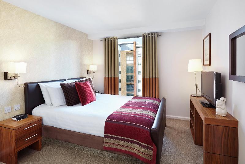اتاق سوپریور با چشم‌انداز, Doubletree By Hilton Pointenoire