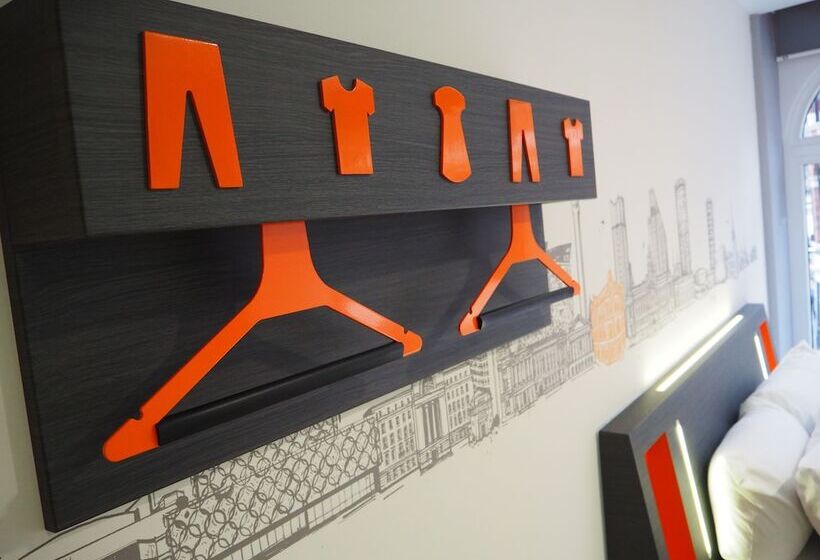 اتاق استاندارد برای معلولان, Easyhotel Ipswich
