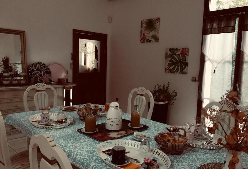 سوییت خانوادگی, La Villa Bolero