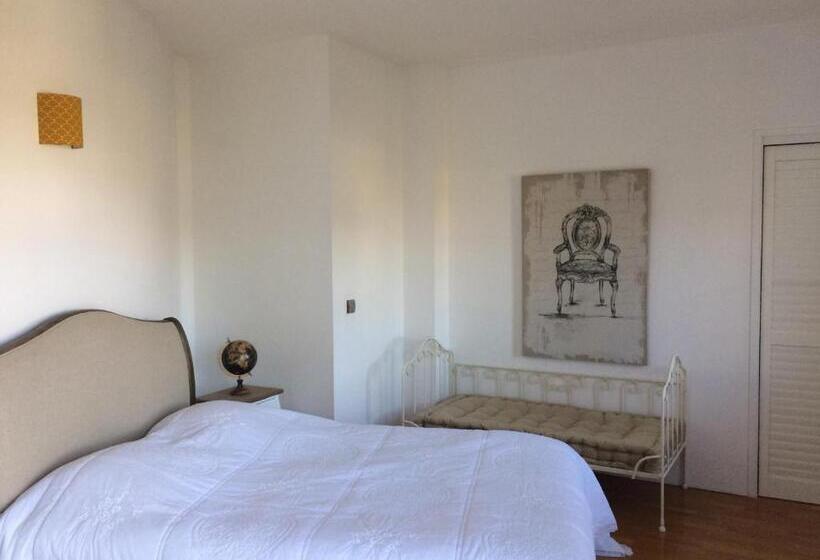 سوییت خانوادگی, La Villa Bolero