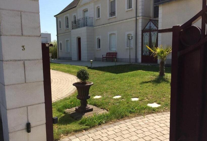 سوییت خانوادگی, La Villa Bolero
