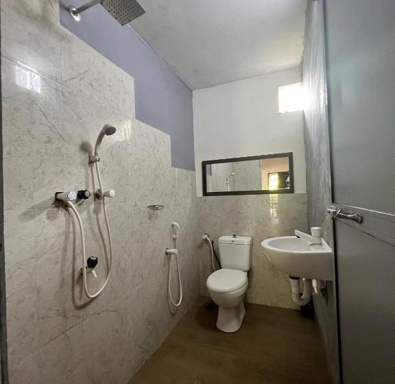 اتاق خانوادگی, Aiden Homestay