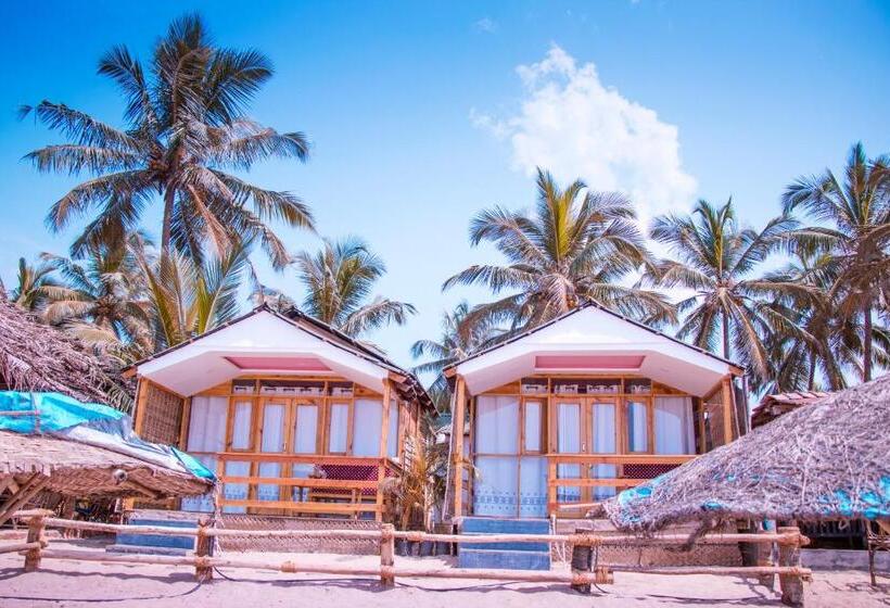 اتاق لوکس با بالکن و چشم‌انداز دریا, Agonda Serenity Resort