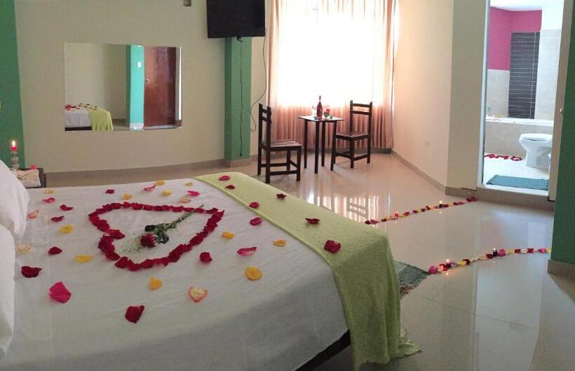 اتاق استاندارد با وان آب گرم, Suites El Parque