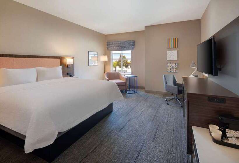 اتاق استاندارد با تخت بزرگ, Best Western Plus Guymon Hotel And Suites