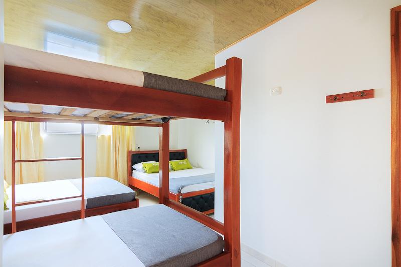 اتاق خانوادگی, Ayenda 1508 Rubi