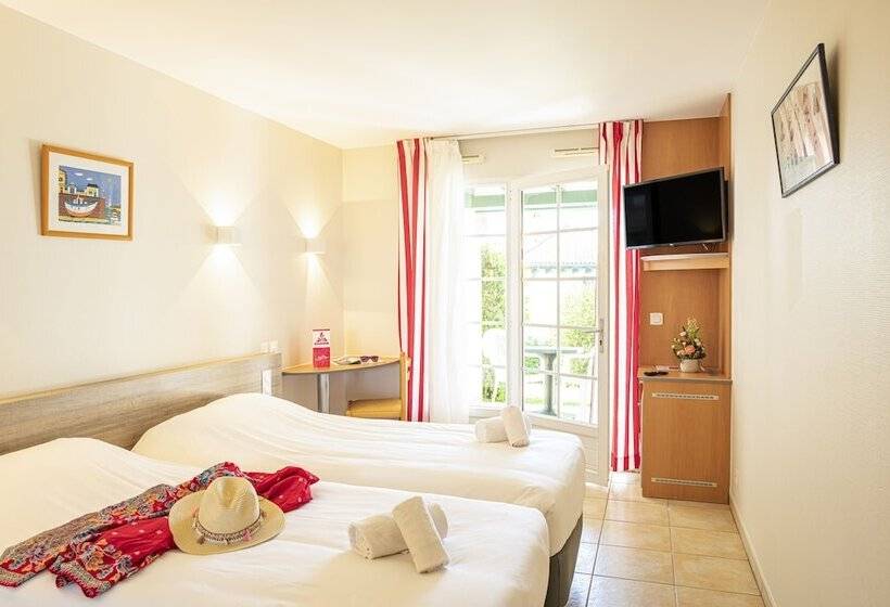 اتاق استاندارد سه نفره, Village Vacances Azureva Hendaye