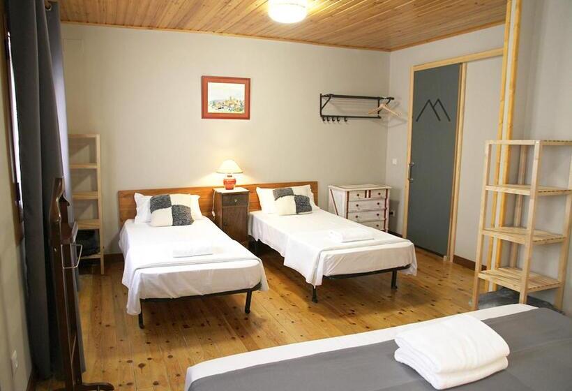 اتاق استاندارد چهار تخته, Hostal Fonda Prat