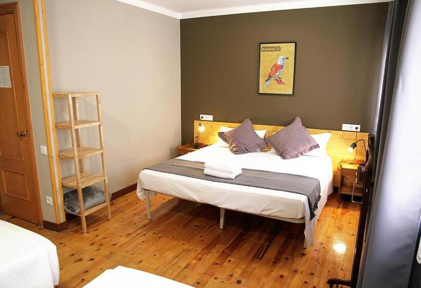 اتاق استاندارد چهار تخته, Hostal Fonda Prat