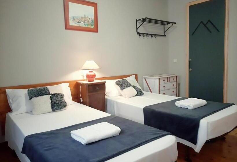 اتاق استاندارد چهار تخته, Hostal Fonda Prat