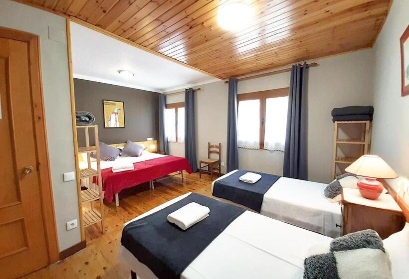 اتاق استاندارد چهار تخته, Hostal Fonda Prat