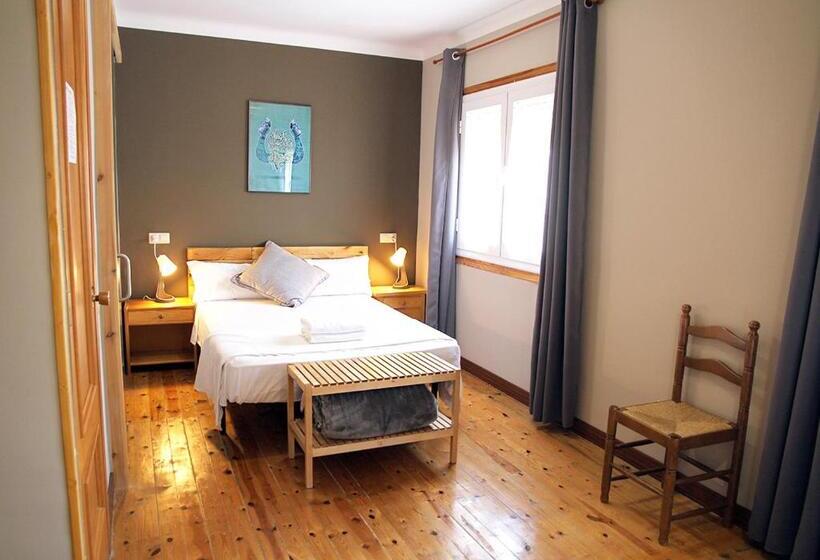 اتاق استاندارد سه نفره, Hostal Fonda Prat