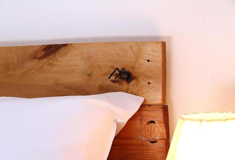 اتاق استاندارد سه نفره, Hostal Fonda Prat